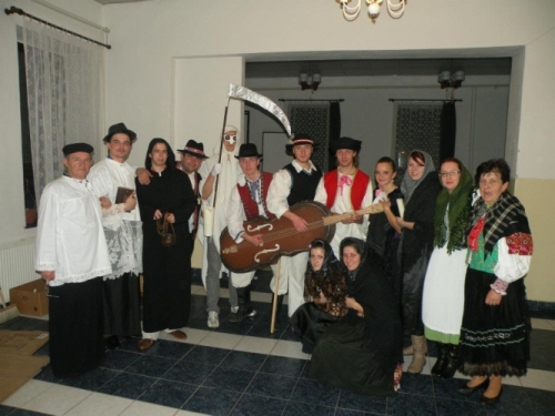 Fasinagy-v-kroji-2012-20