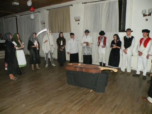 Fasinagy-v-kroji-2012-21