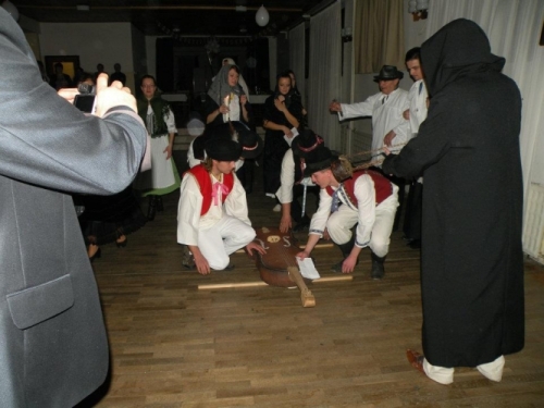 Fasinagy-v-kroji-2012-24