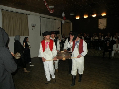 Fasinagy-v-kroji-2012-44
